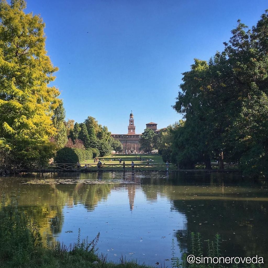 Nature in the heart of #Milan 🍃