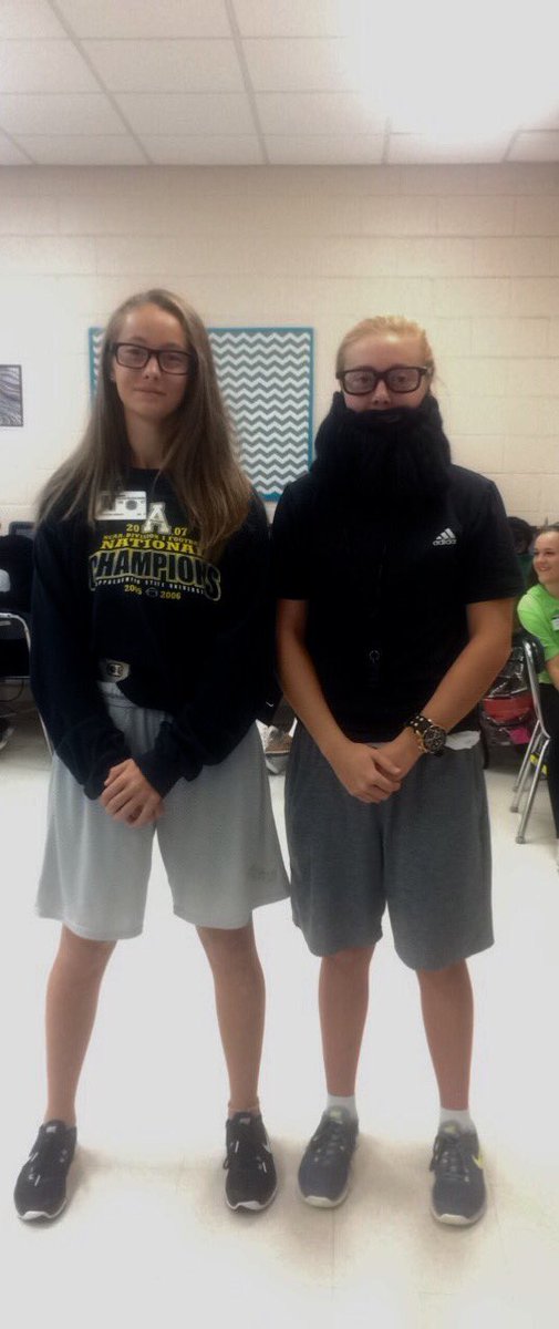 DRobinsonNGA's tweet photo. Wonder who this "infamous" pair is?? @mogore11 @FlyCoach_68 #RCSHomecoming #PairDay https://t.co/e6QBscmb1E