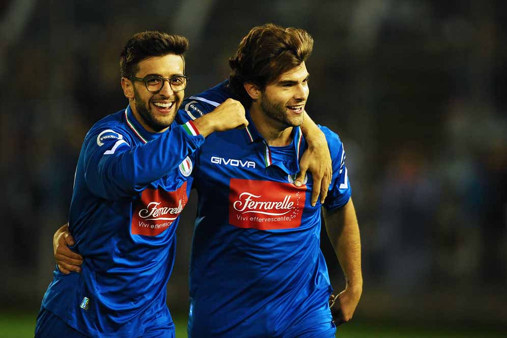 dienistka's tweet photo. @diegomcea en el campo de ⚽️ #IOCISONO https://t.co/qmIPPjZDXH