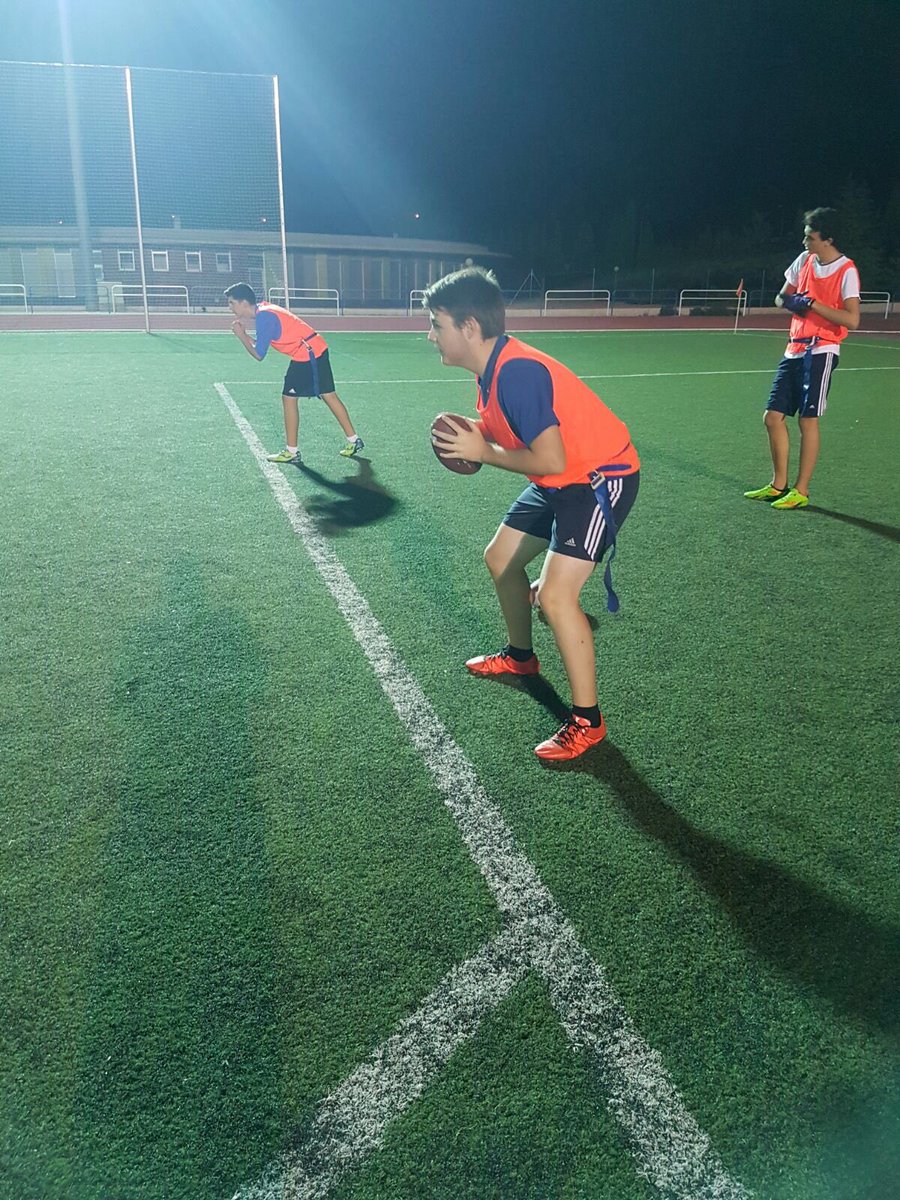 CeheginWolvesFA's tweet image. ¡Nuestros lobitos entrenando duro!
Miércoles y viernes de 20:00  a 21:30, sábados de 19:30 a 21:00

¡Anímate!