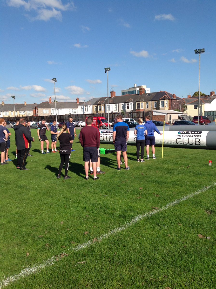 DRA_Community's tweet photo. It's been a busy morning here at RP, as the @btsport #TACKLEProject coordinators are put to the test inside the @dragonsrugby cage 🏉💪🏼😅 https://t.co/rNLB5Tbx1Z