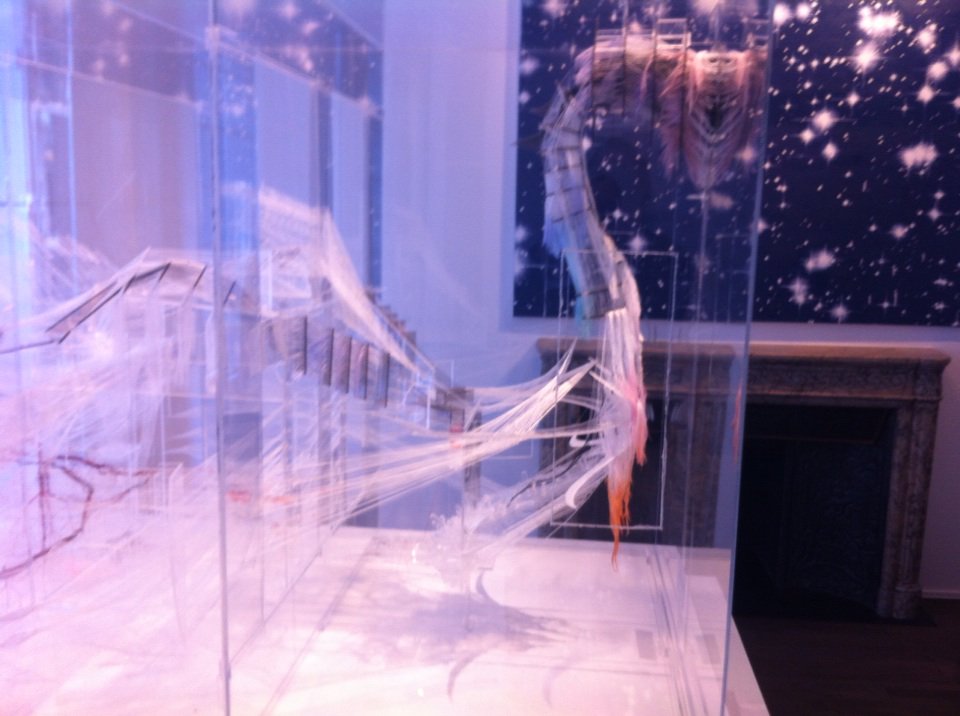 guy_duplat's tweet photo. L'ultime expo à la Maison particulière est un parcours selon Dante , de l'enfer au paradis (avec David Altmejd) https://t.co/Ggc2t1w6PR