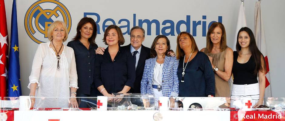 👦💝👧
شاركوا مع الرئيس <a href="/MarceloM12/">Marcelotwelve</a> و <a href="/RYanez93/">Rubén Yáñez Alabart</a> و @marianodiaz9 في المبادرة الخيرية لـ <a href="/CruzRojaEsp/">Cruz Roja Española</a>  لمساعدة الأطفال.

#ريال_مدريد #هلا_مدريد