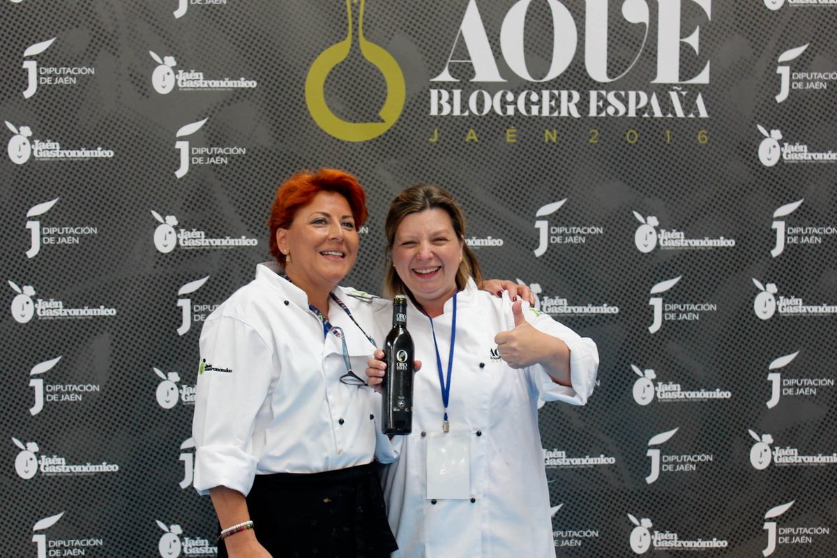 anaentreolivos's tweet photo. Hoy os cuento mi experiencia en #AOVEBlogger https://t.co/45bySNhyB0 https://t.co/5TyWT4DoH7