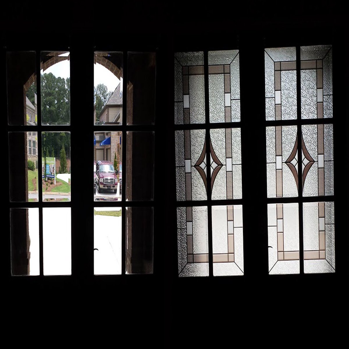 SKDesignWindows's tweet image. With older homes or to achieve the look of an older home you will see Leaded glass. We can help achieve this look at a fraction of the cost