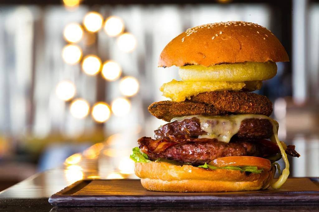 W_Barcelona's tweet photo. Sun is up. It's burger by the beach time.
https://t.co/j05Zr2diyb
#SaltBeachClub
#WBarcelona https://t.co/7ZG0hgHLpn https://t.co/xC7alghqAk