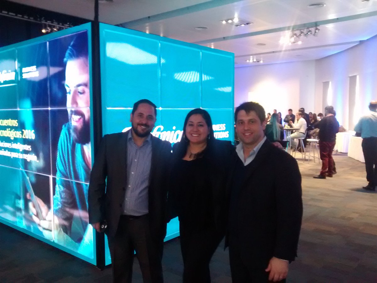 daniel_bonino's tweet photo. #Etecno2016 Córdoba con Pablo Medina, Denise Sanchez y Daniel Bonino// Hay equipo!!! https://t.co/dPDKM7SXWf