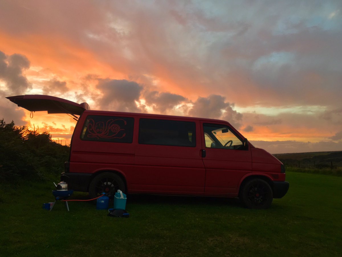 CornishSunsets tweet media