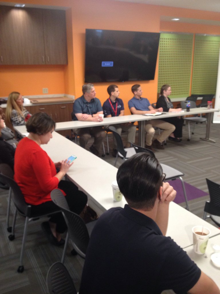 Standing room only: OSF Innovations at Jump Simulation
#1MC