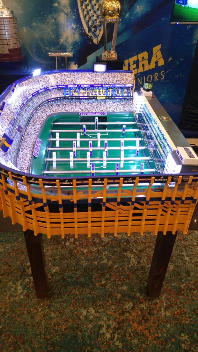TuitterBostero tweet picture