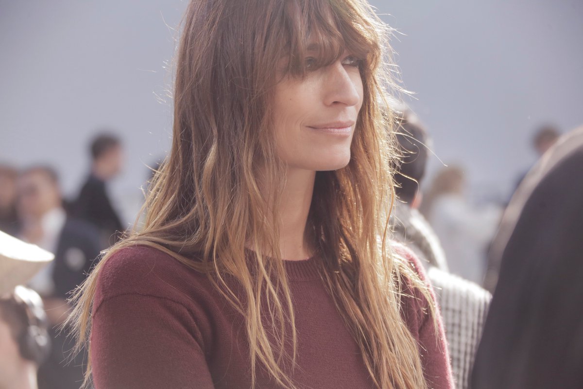 CHANEL's tweet image. Caroline de Maigret at the #SpringSummer2017 show. More celebrity pictures on chanel-news.com/-SpringSummer-… #DataCenterChanel #pfw