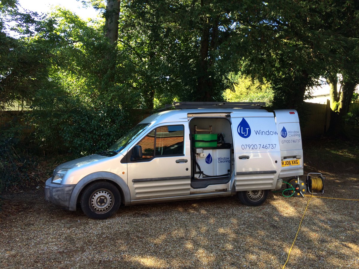 LJWindowCleaner's tweet image. Beautiful day window cleaning today! We are fully booked the rest of the week and only a few slots left for next week. Call now for a quote