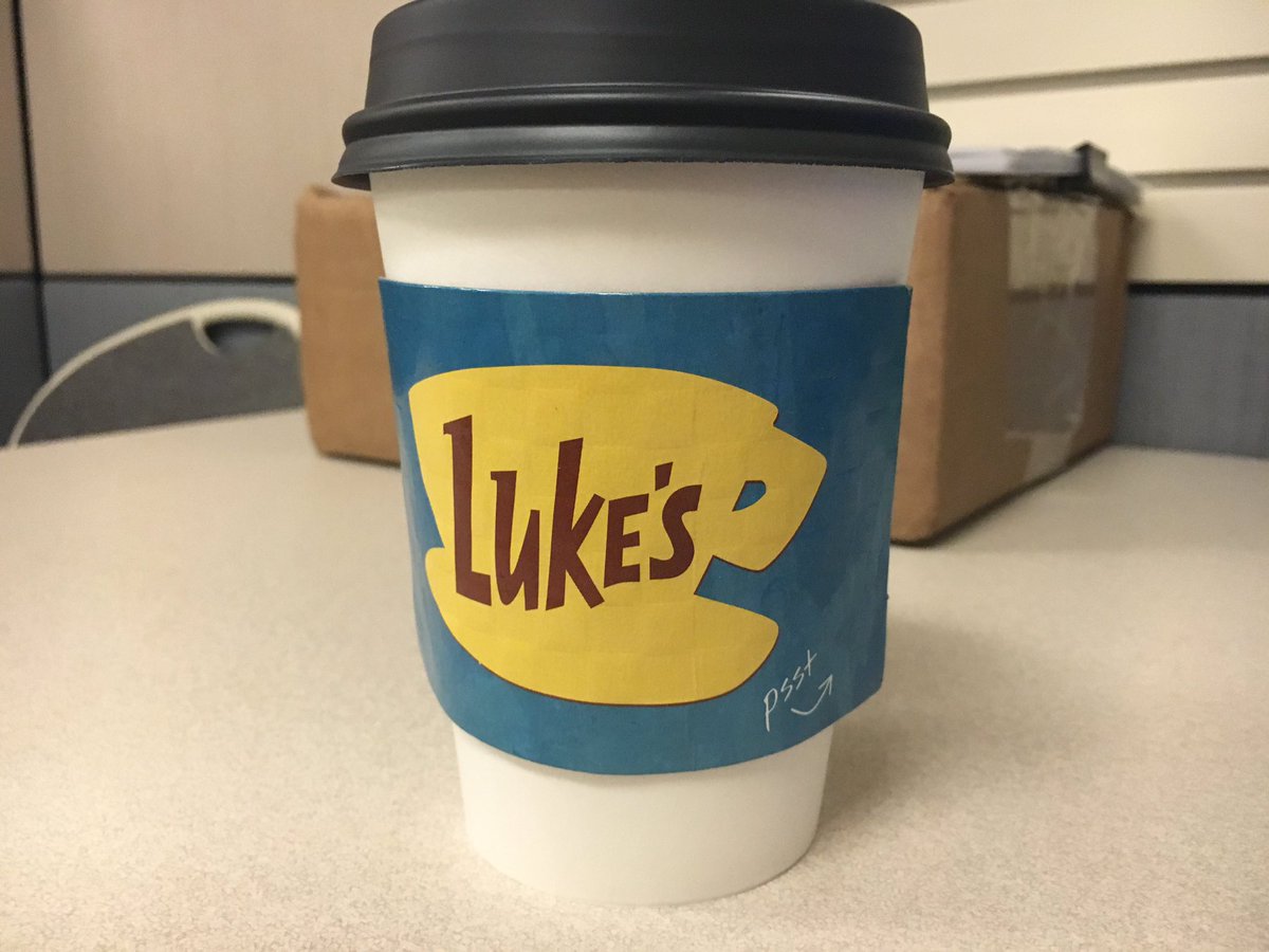 RNowski's tweet photo. Thanks @theTheBunShop &amp; @netflix for the free coffee and the #LukesDiner experience!! https://t.co/nxNlO47F7q