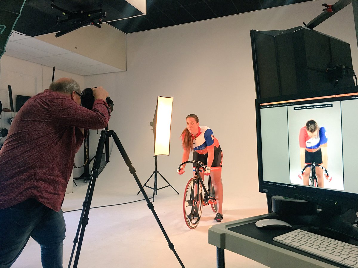 apeldoornevents's tweet photo. Wat een eer! Fietsheldin en Olympisch kampioene @AnneElis_ zie je straks terug in #apeldoorn #wctrack #november #proud https://t.co/OqPX99kJ70