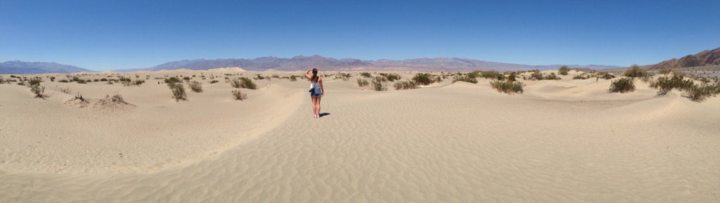 2607Alina's tweet photo. I can safely say that this was a hot place! #DeathValley #California #114Degrees ☀️ https://t.co/fhZMQIyYvC