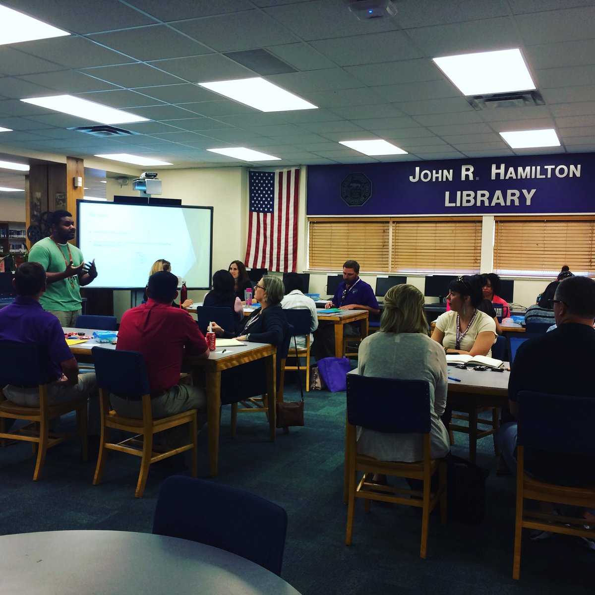 PaschalFWISD's tweet photo. Fantastic AVID training going on this morning @PaschalHigh @PaschalAvid #PaschalProud https://t.co/Rt377y4nU2