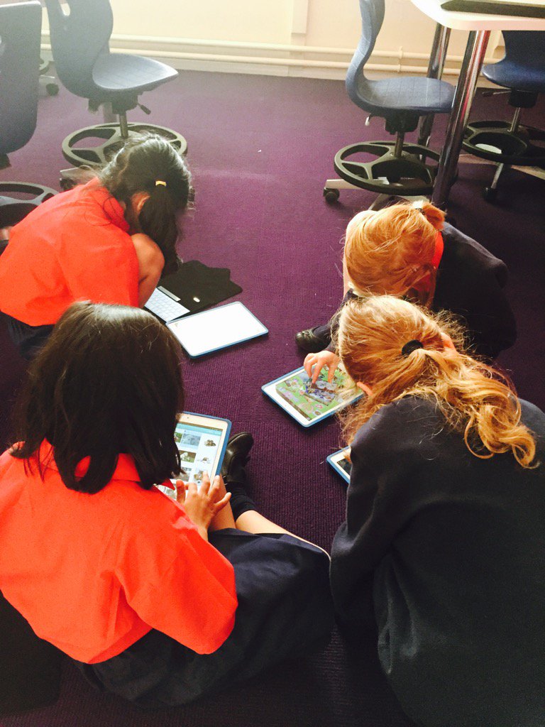 hariH_R's tweet photo. More 'ground work' in Computing as the other part of 3L use the LearnPads. https://t.co/iIrymDWMrG
