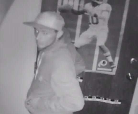 lpsmediaoffice's tweet photo. Pls RT: This guy was #CaughtOnCamera at a Break In this summer. Can you ID him?? https://t.co/CJwCuYdRqP @BossHogs_ #ldnont https://t.co/FQoTr7858b