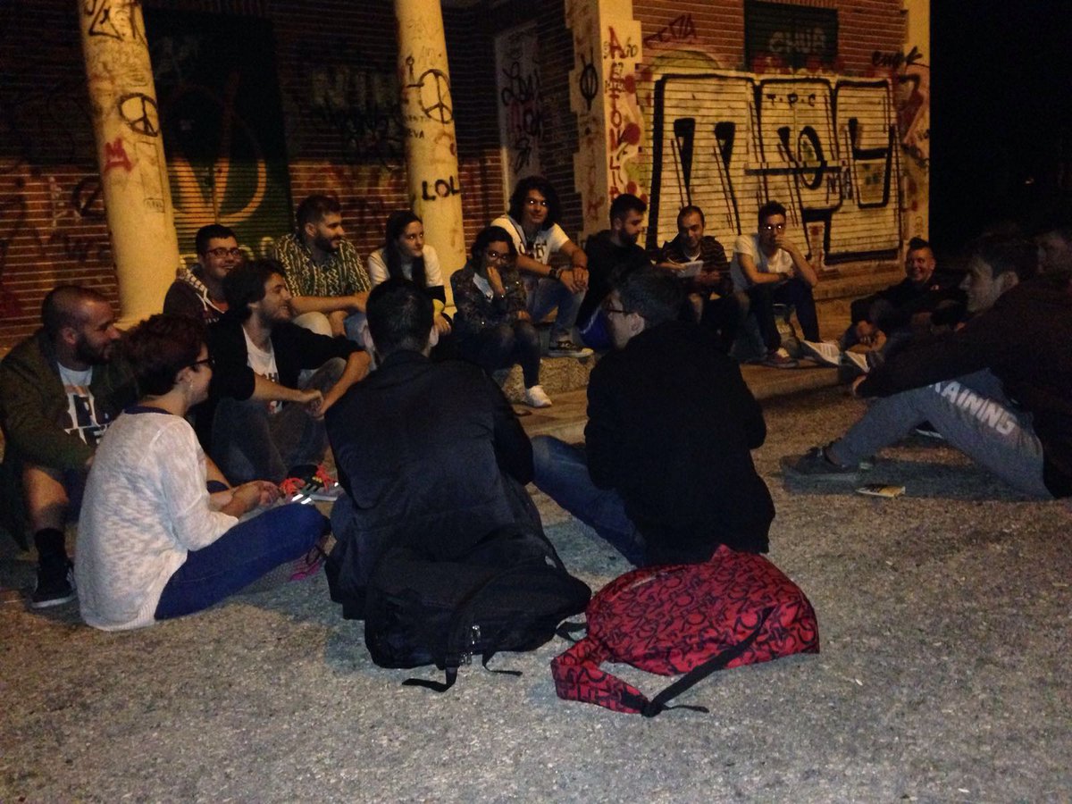 ARECuenca's tweet photo. ¡Primera asamblea y la asistencia es masiva! Animaos y participad, por una educación del pueblo para el pueblo https://t.co/7zeQgFZ6IB