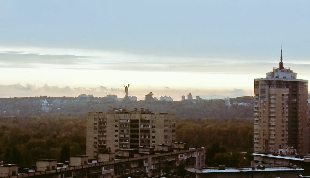 Der Himmel lacht. #Kiew nach einem Regentag.