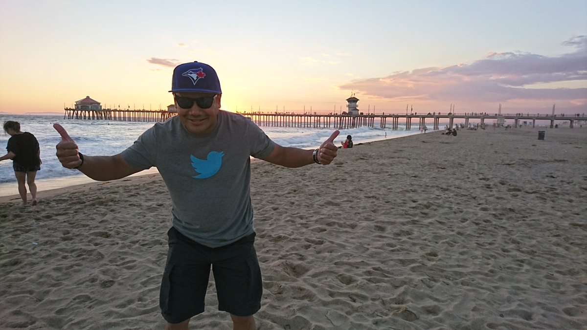 clickflickca's tweet photo. Looking back at pics from a recent trip &amp; repping some @BlueJays &amp; @xcanada love from the west coast. #ClickLA #Travel #OurMoment https://t.co/23lDCsx74v