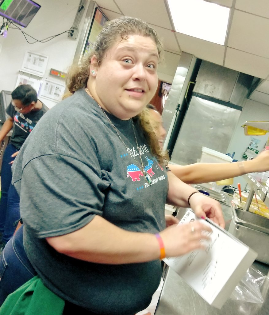 AceChilihead's tweet photo. #Chilihead #Love #Recognition #Win #FowlerVille #Leaders #Family #Team #ChilisLove #LoveFL #Tampa #RitaMadness @Chilis @mdemaio12 @MSpinger https://t.co/rOhFmR38XS