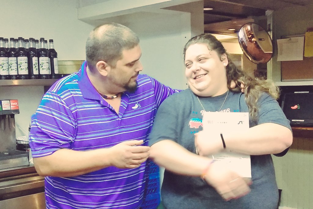 AceChilihead's tweet photo. #Chilihead #Love #Recognition #Win #FowlerVille #Leaders #Family #Team #ChilisLove #LoveFL #Tampa #RitaMadness @Chilis @mdemaio12 @MSpinger https://t.co/rOhFmR38XS