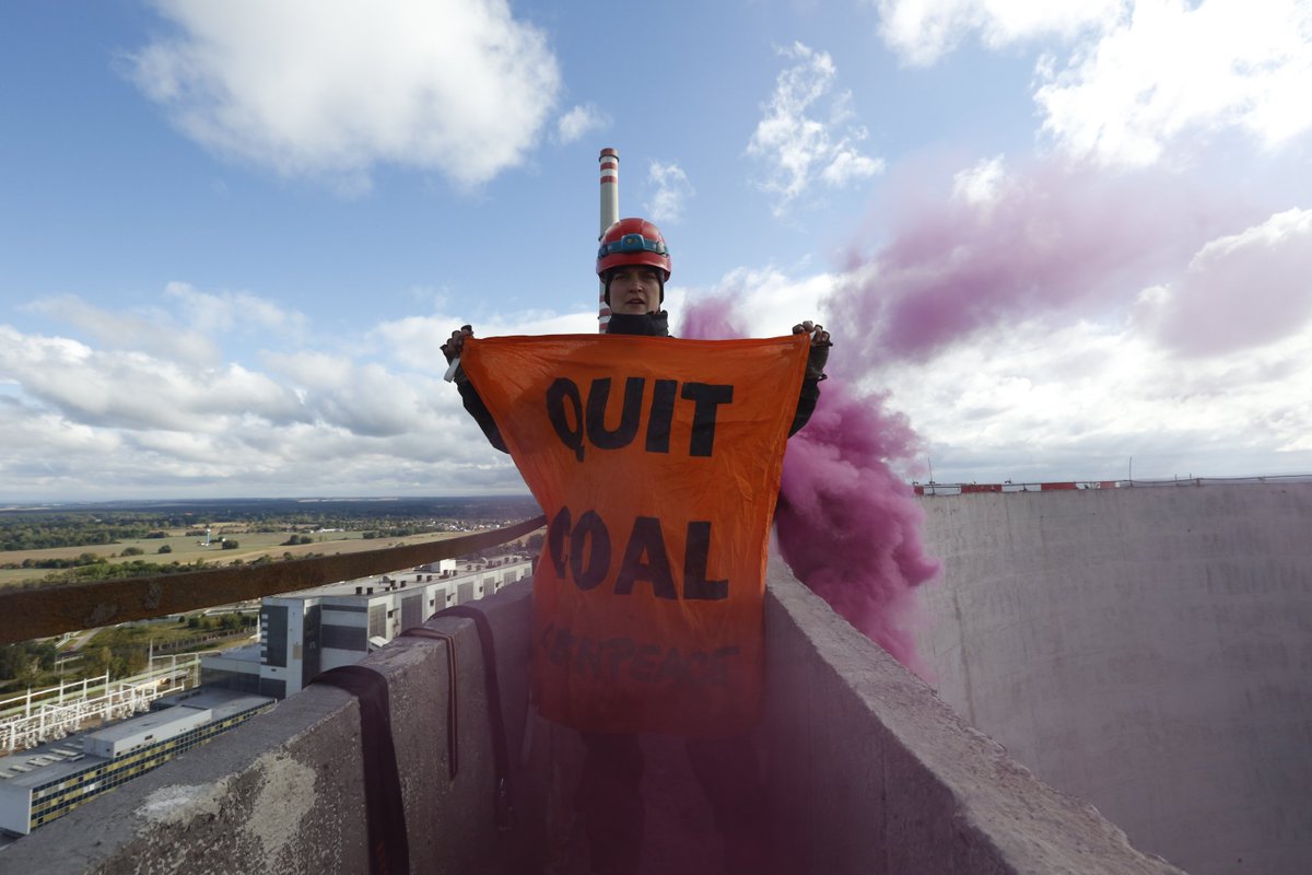 NeChvaletice's tweet photo. Podpořte kampaň #NeChvaletice podpisem petice proti uhelným elektrárnám! https://t.co/5qybAdiDD7 #petition #STOPcoal #KeepItInTheGround https://t.co/f6seI1T5tx