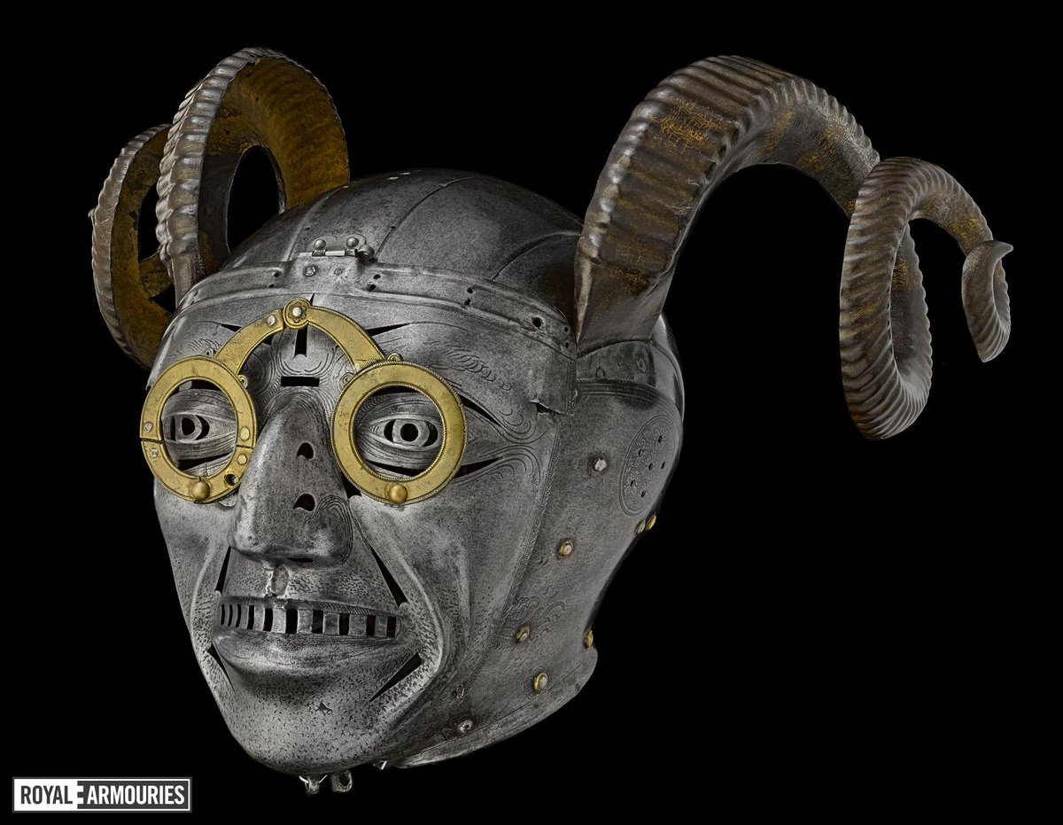 こちら、イギリス・リーズの王立武器武具博物館のコレクションで