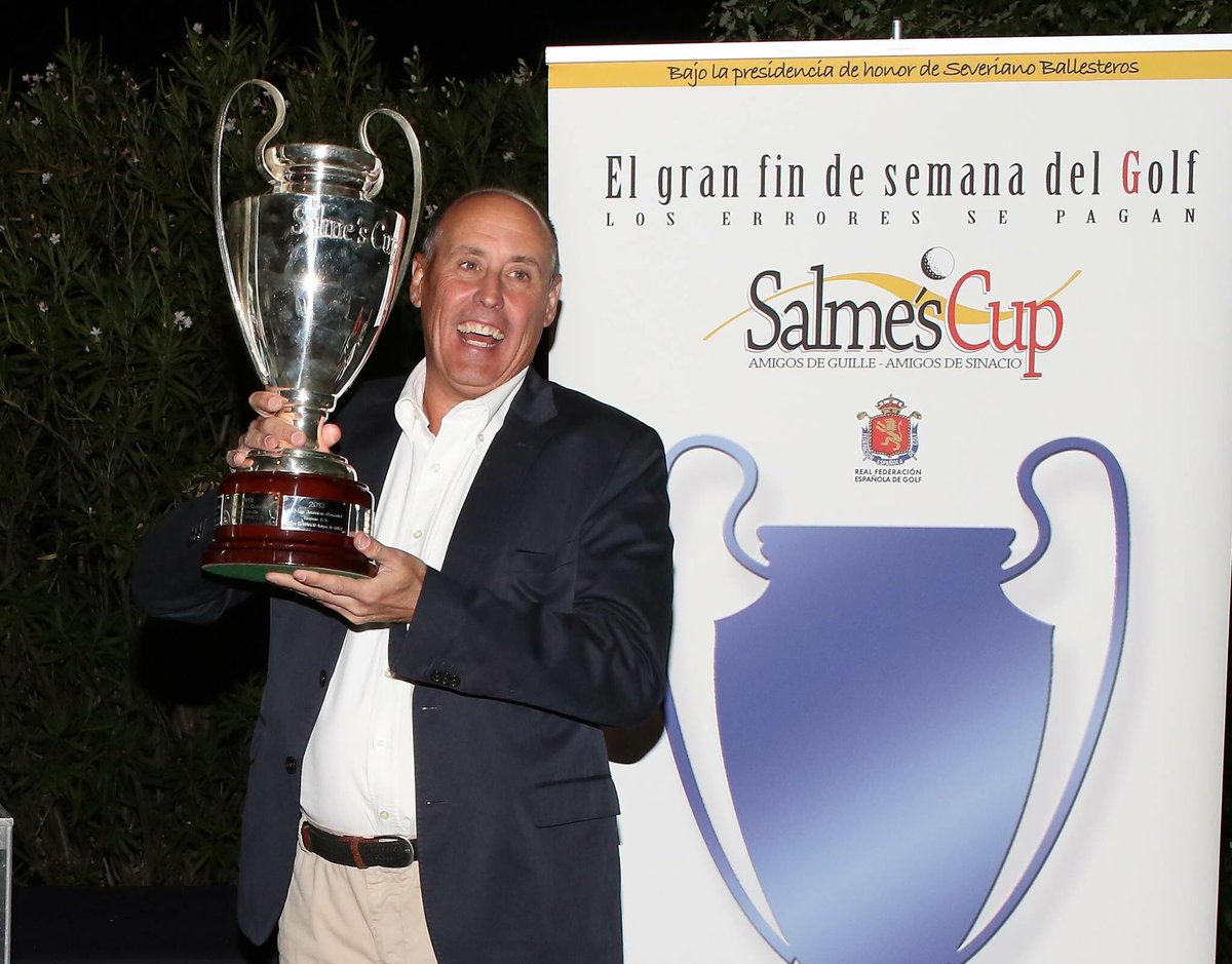 SalmesCup's tweet photo. El equipo de @GuilleBajoPar consiguio la victoria en la edicion 2016. Gracias @GolfOlivar gran dia rodeados de amigos https://t.co/Id2HFeGgFH