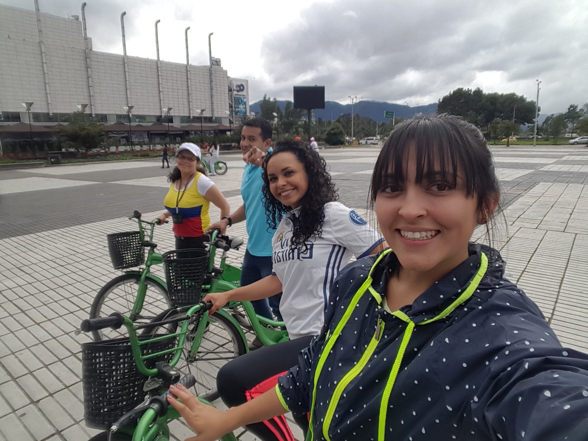 DIAMANTHY's tweet photo. @MinMinas cuida de la salud de Fruko y sus Tesas,  promoviendo el deporte para un mejor desempeño laboral #MinMinasCuidadeMi https://t.co/KdXo8llQ2Y