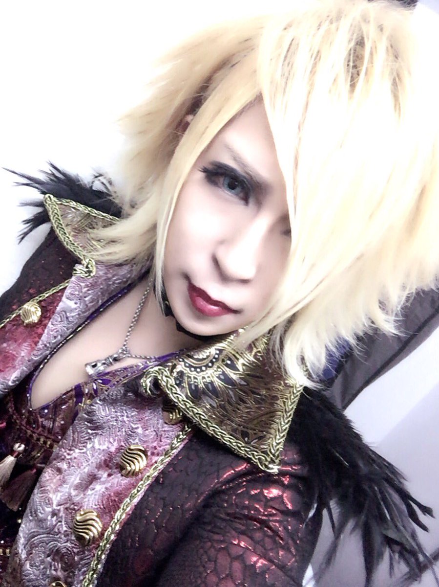 avanchickrey's tweet photo. OMG why you are so perfect 😭❤
#perfect #kawaii #perfectvocal https://t.co/fmnMqZDJQt
