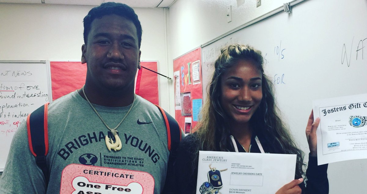 Cen10Huskies's tweet photo. Congrats Jada & Seleti on their performance on the CAASPP! They won a Senior Class Ring and an ASB Card #CAASPP #ExceedStandards https://t.co/OHsn8SQdj4