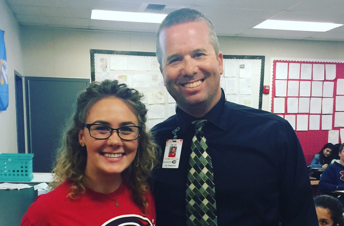 Cen10Huskies's tweet photo. Congrats to Rylee on her performance on the CAASPP! She won a Senior Class Ring #CAASPP #ExceedStandards https://t.co/zLf2vBG6th