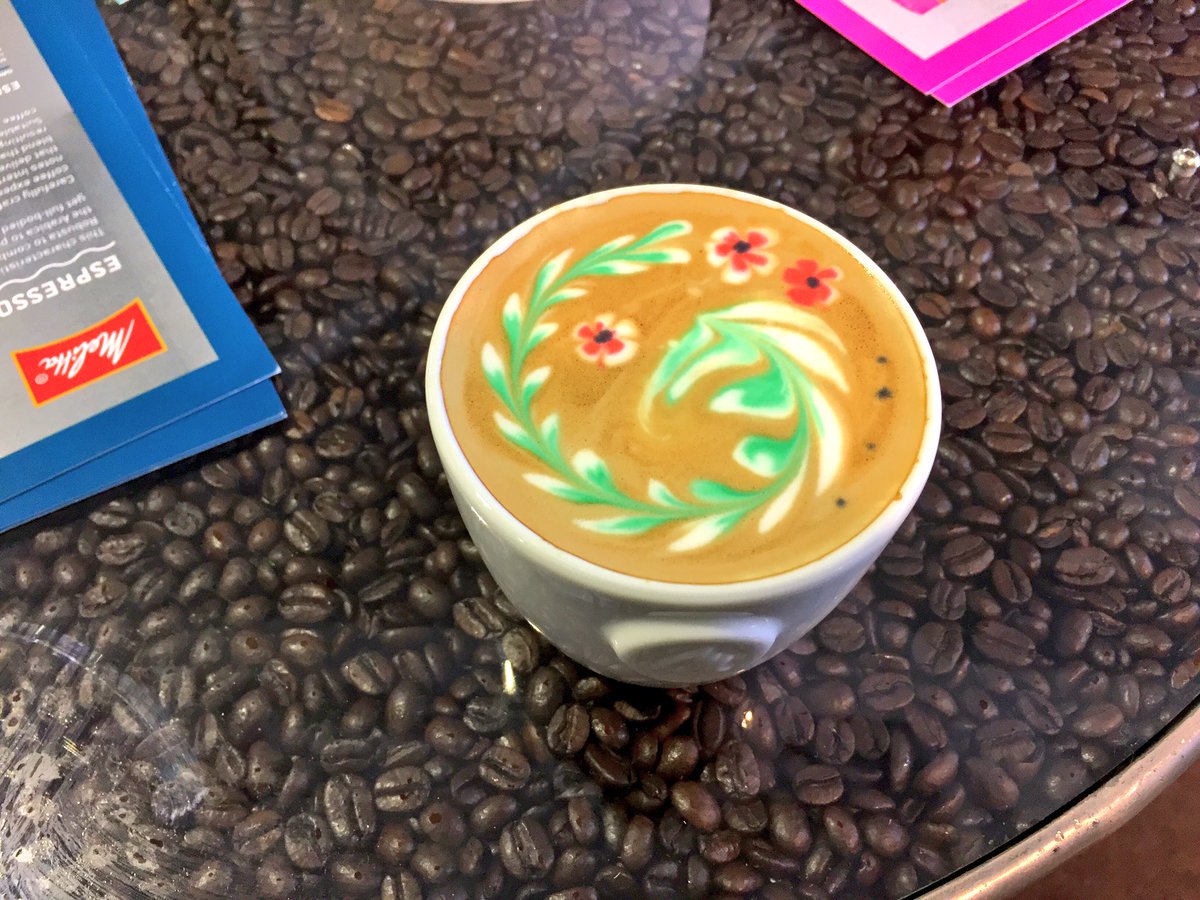 crolaks's tweet photo. Had a great few days working with @FLAVOUREMIXED at the @RestaurantShow ! Thank you #bariSTARohans #cimbaliuk #TRS2016 #flavouremixed https://t.co/RmdJyeaTAK