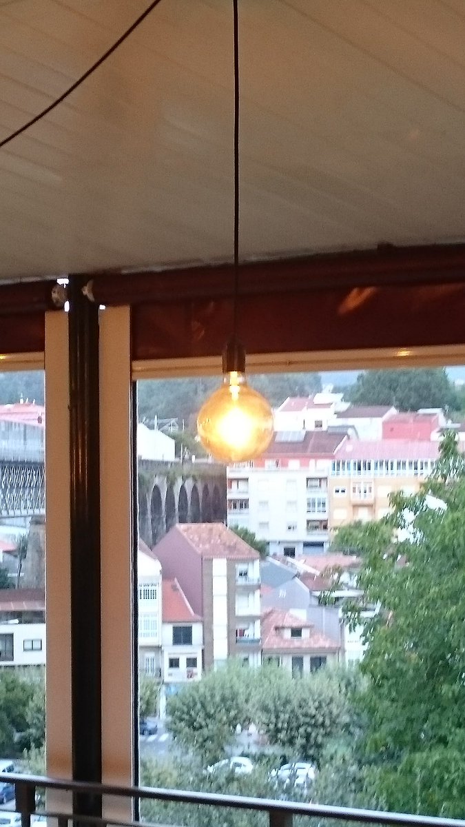 #INELVIN    La nueva #iluminación en el local Solera Cafe Cocktail Bar en #Redondela