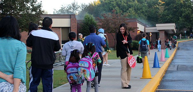 theSMSD's tweet photo. #SMSMD Students Travel By Foot on Walk to School Day. https://t.co/qBtZ2mO7K6 https://t.co/4zqPi03dgD