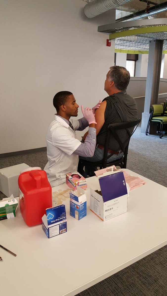 Lamar-3584 helping to save lives at a flu shot clinic. You can't see the line up behind him. #pride9 <a href="/DRusPharmD/">Danielle Russell</a> #D4101 #flushot <a href="/lamar/">Lamar</a>
