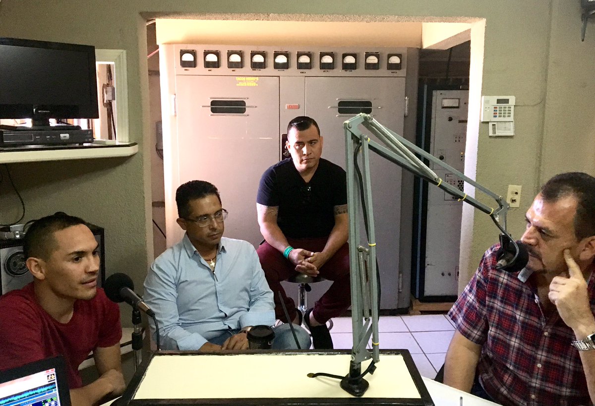 Hectorjr71's tweet photo. Seguimos en promoción con el @GalloEstradaOfi para su regreso este 8 de Octubre en la @XEQC1390AM con nuestro amigo José Antonio Pérez https://t.co/a0qYjLIylp