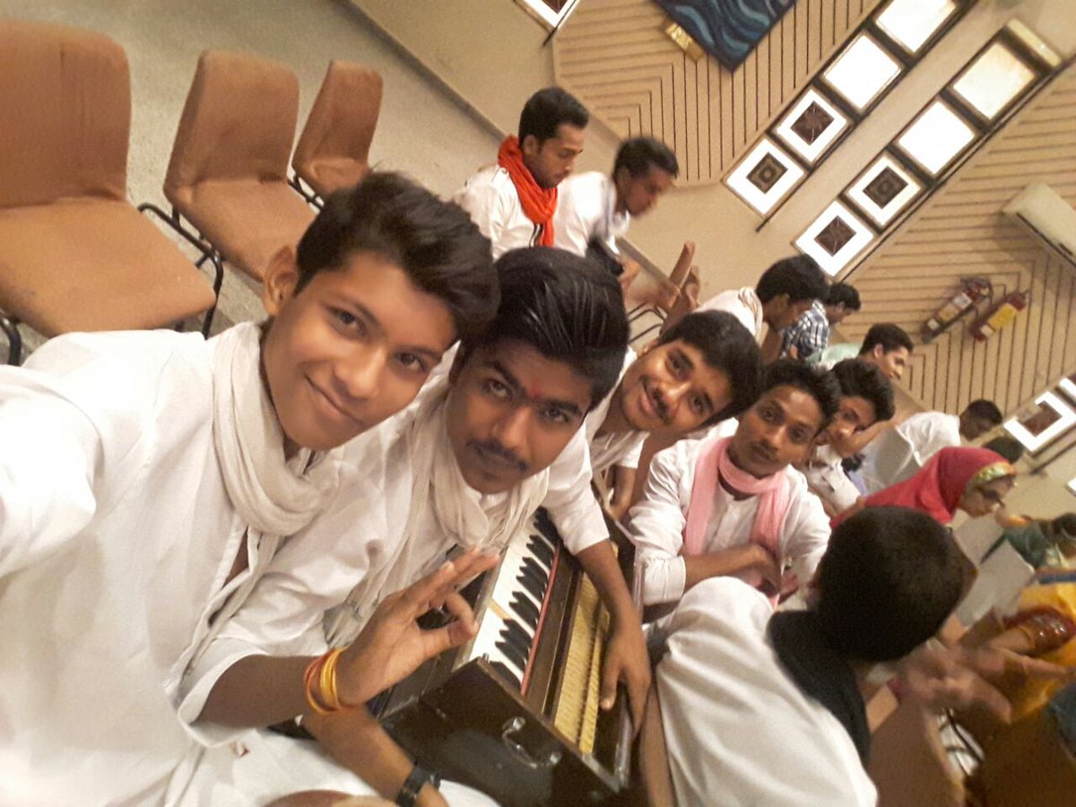 rankavit's tweet photo. My kids at the Kala Utsav function today with Haryanvi Ragini &amp; Maharashtrian Lavni. https://t.co/xCjH4w2HzW