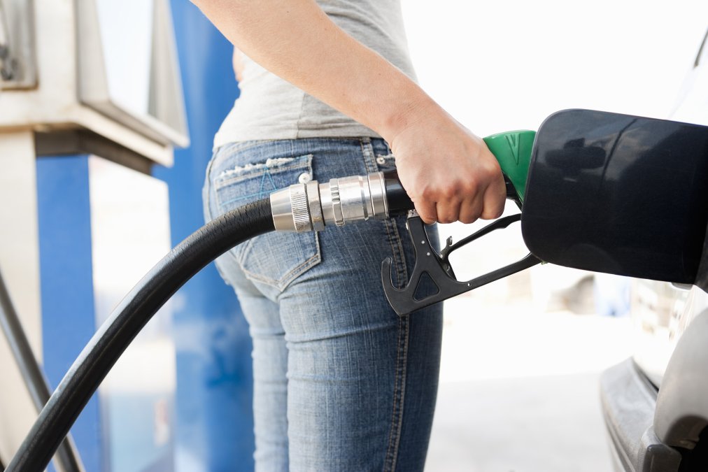 CityKIA's tweet photo. Are you at the pump quite often? Here are some tips to save on gas! https://t.co/CLR5qGLExZ https://t.co/QEmulyRL0Q