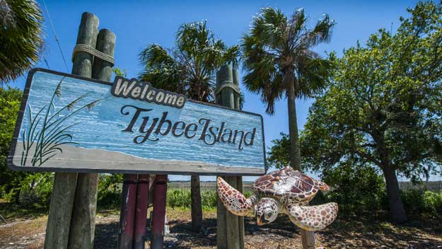 #Breaking: Tybee Island issues VOLUNTARY evacuations effective 3 p.m. today
bit.ly/2dEVCFt