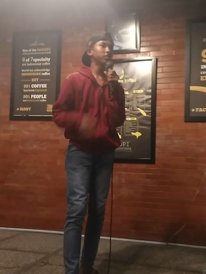 StandupindoDPK's tweet photo. Komik cadel yg jauh dari Libanon Reza https://t.co/5DQDwW5DTV