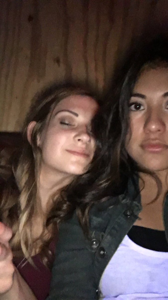 Loreeeena4's tweet photo. It's national Kam day! Happy birthday to the only one that makes me rock and roll https://t.co/9tKeMLG1A5