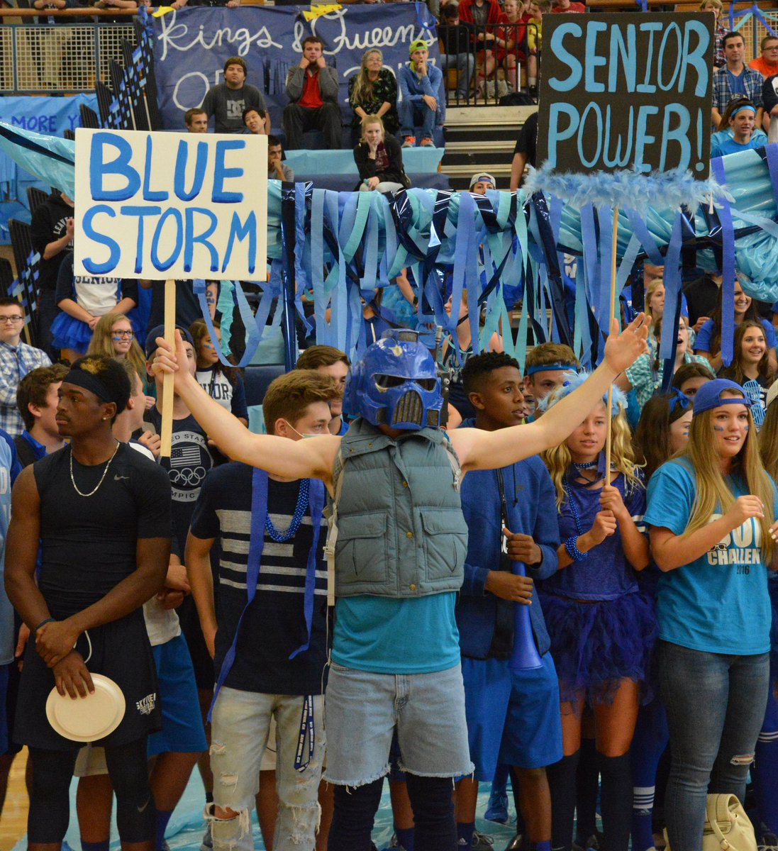 SkyviewYearbook's tweet photo. SENIORS LOOKIN GOOD!!! dont forget to turn in your SENIOR PHOTOS skyviewhsyearbook@gmail.com to Look Even BETTER!!! https://t.co/38nbdA5VLB