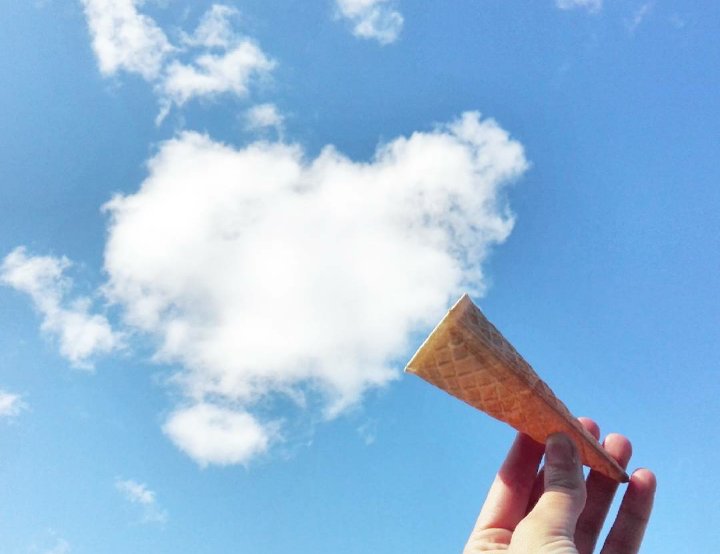 DaphneLemetais's tweet photo. Sky ☁ https://t.co/ZvWOdQa5OK