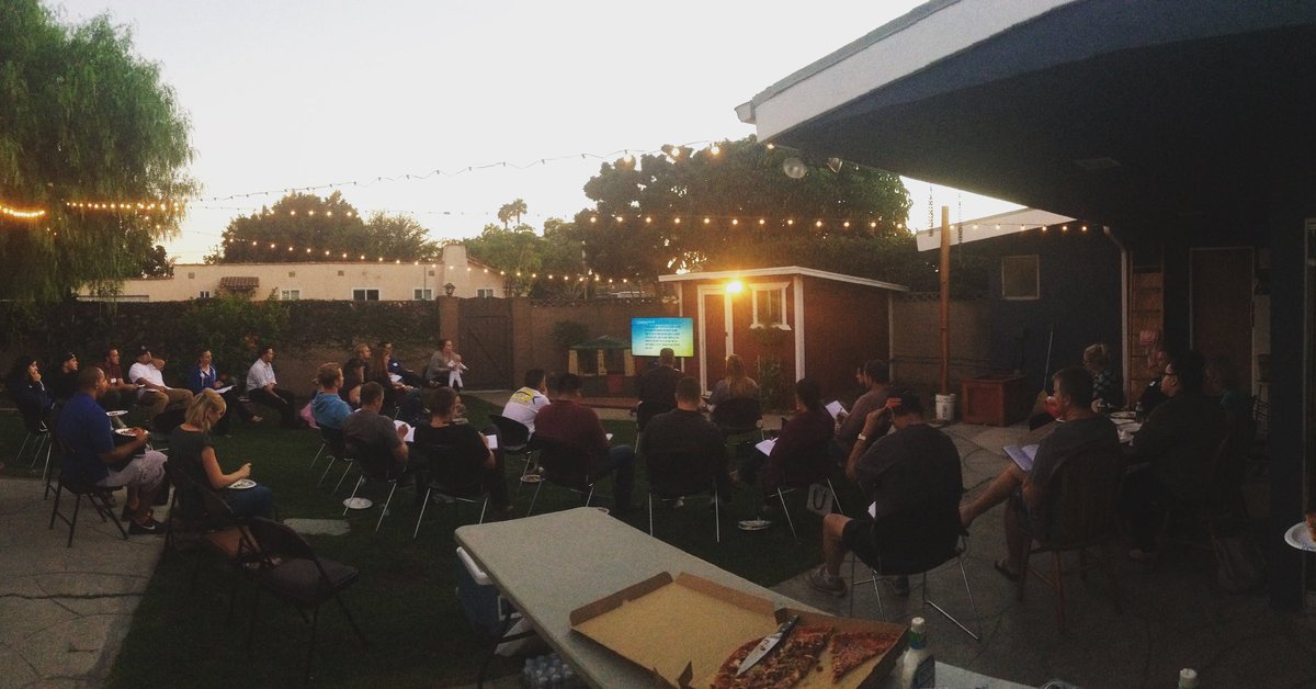 ERCLosAngeles's tweet photo. So many people are being Transformed in Emmanuel's "mini-churches" u need a panorama to get them all in the shot!🙌💯
#transformed #minichurch https://t.co/aasPpXWqi6