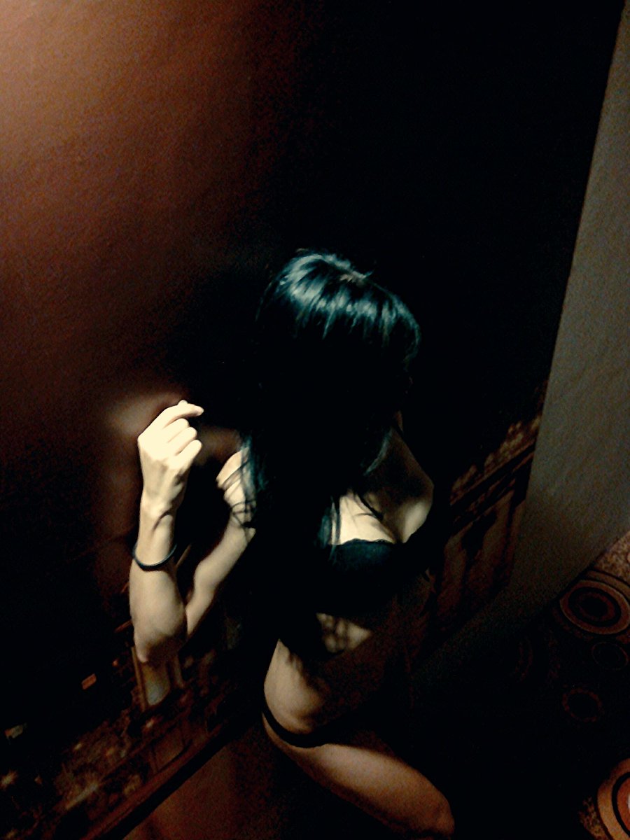 chickfried's tweet image. Blondes stay winning