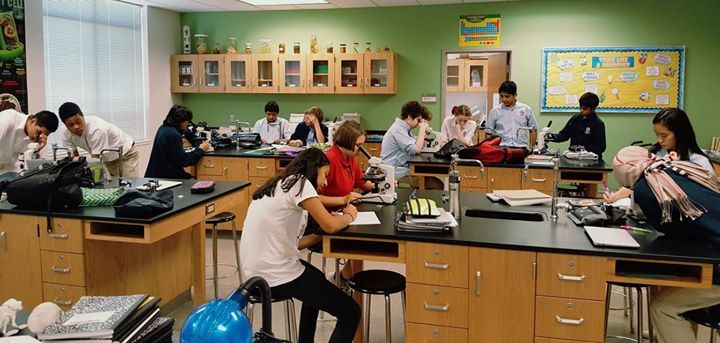 FSAPrivate's tweet photo. Right now, some of our students are hard at work studying mitosis. What are you up to on t… https://t.co/GVqcfHqAN4 https://t.co/N6h0FOqk1b