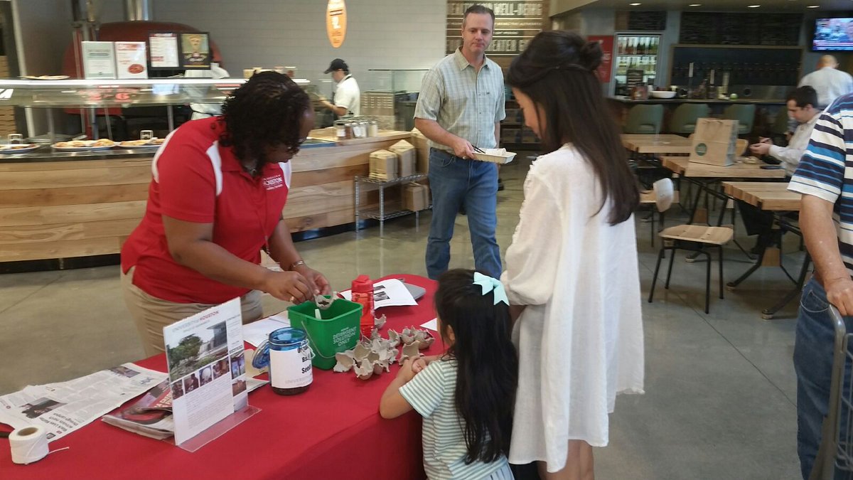 UHSustain's tweet photo. Whole Foods Voss is doing awesome! Join us at Whole Foods for Community Giving Day. #WFMCommunity #gocoogs https://t.co/c16EY3nKFt